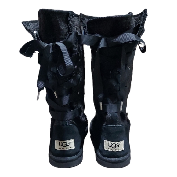 UGG Women's Heirloom Lace-up Boots Size 5 "Like New" - Picture 4 of 10